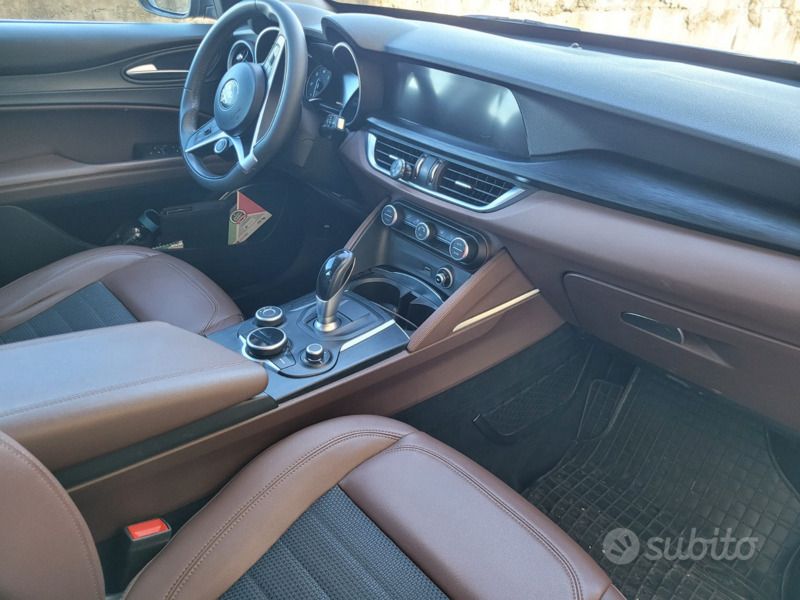 Usata Alfa Romeo Stelvio Executive 210 CV (154 kW) 2018 Blu SUV
