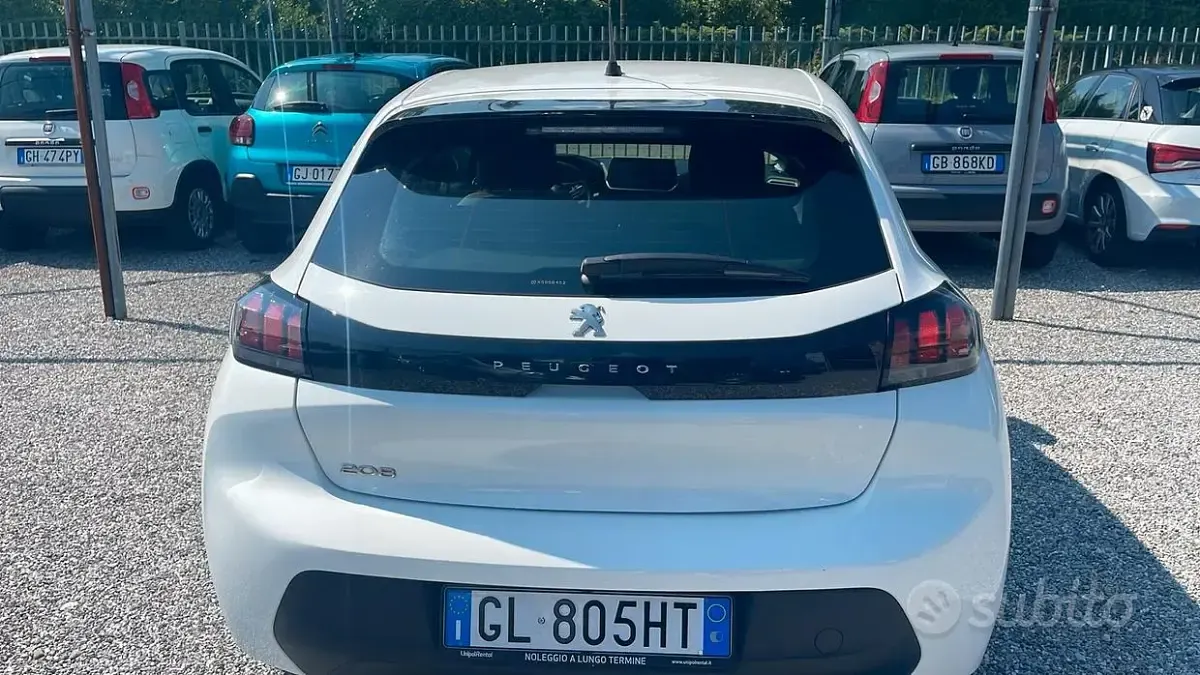Usata Peugeot 208 Active 102 CV (75 kW) 2022 Bianco Utilitaria