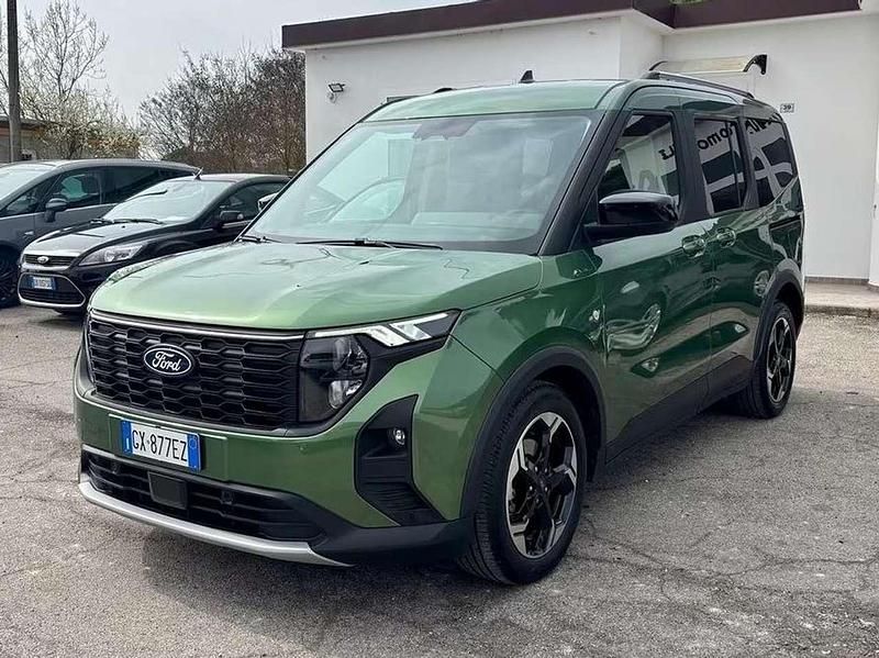 Usata Ford Tourneo Titanium 125 CV (91 kW) 2024 Verde Furgone