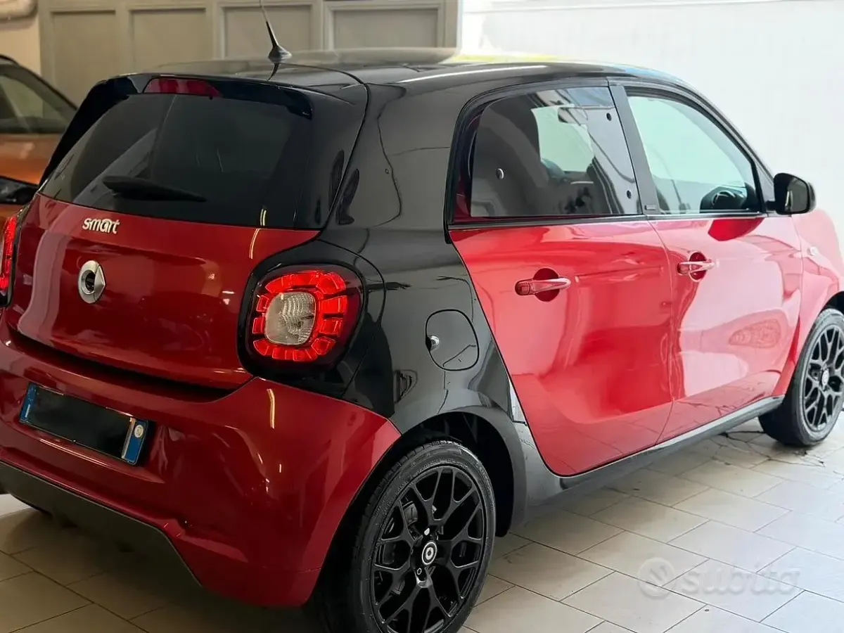 Usata Smart ForFour Passion 71 CV (52 kW) 2019 Rosso Utilitaria