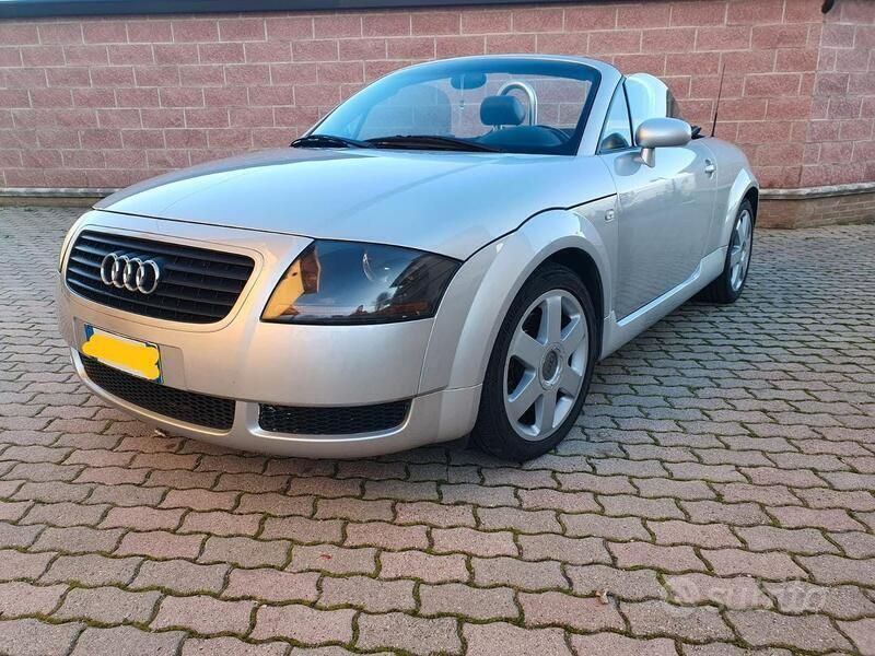 Usata Audi TT 180 CV (132 kW) 2002 Grigio Coupé