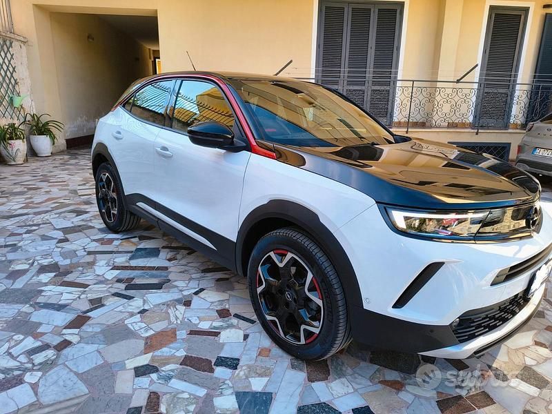 Usata Opel Mokka GS Line 131 CV (96 kW) 2021 Bianco SUV