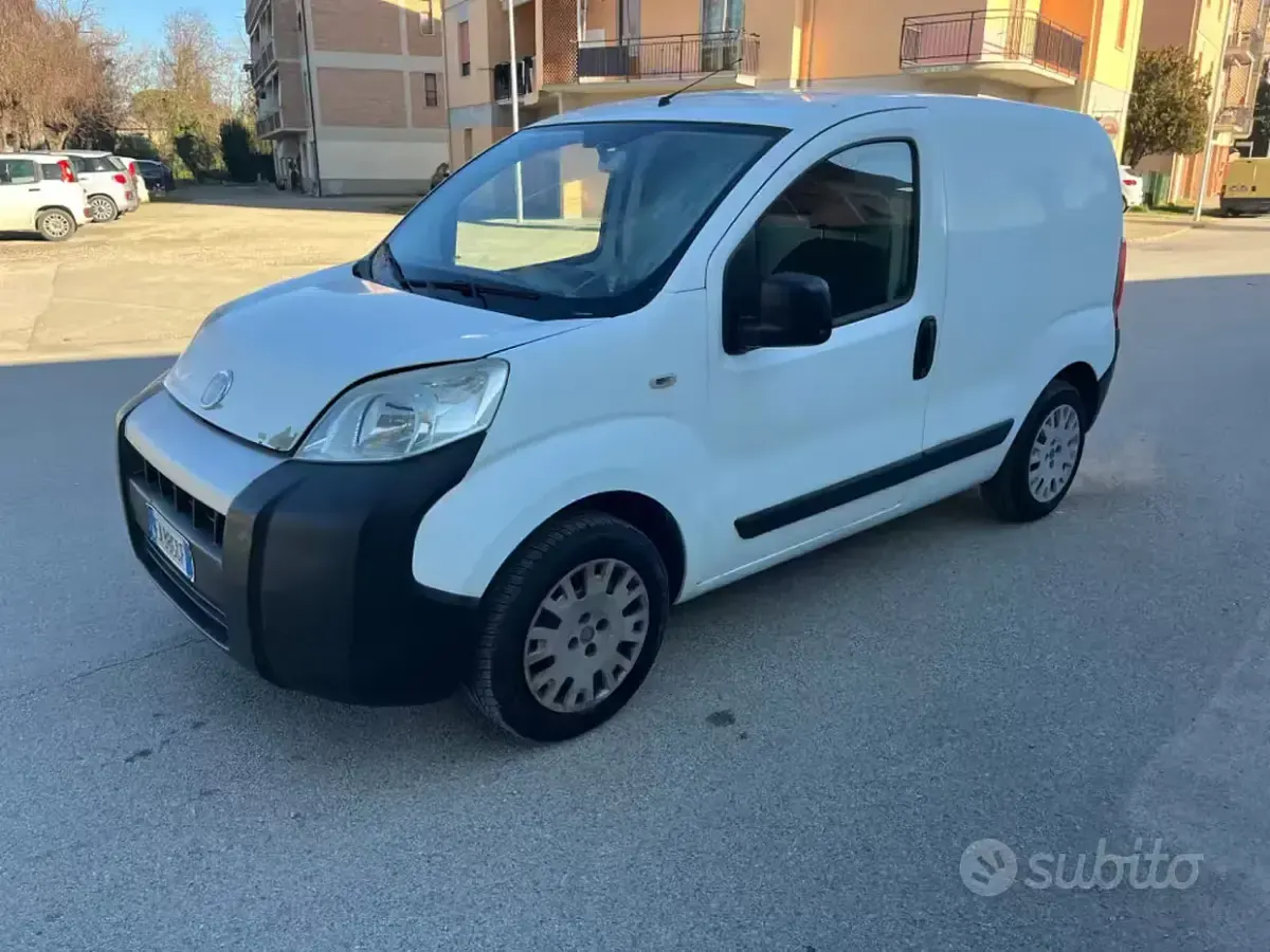 Usata Fiat Fiorino 70 CV (51 kW) 2010 Bianco Monovolume