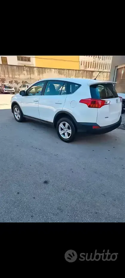 Usata Toyota RAV4 124 CV (91 kW) 2014 Bianco SUV