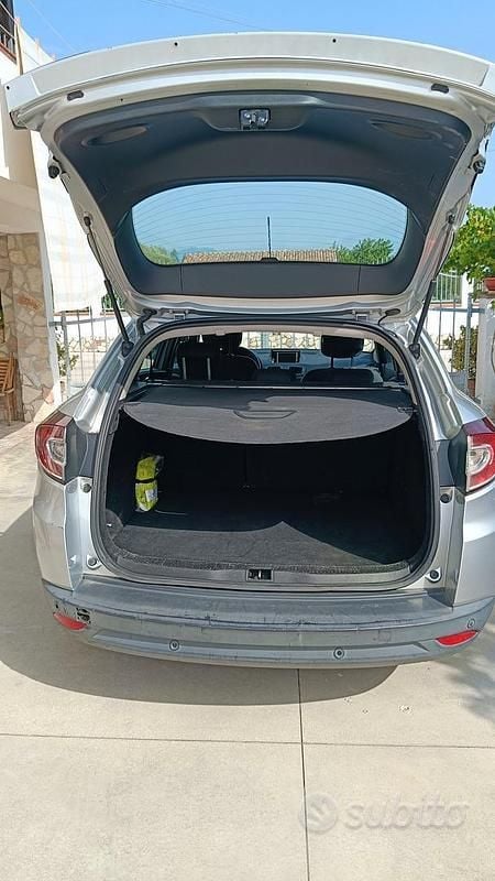 Usata Renault Mégane III 110 CV (80 kW) 2013 Grigio Station wagon