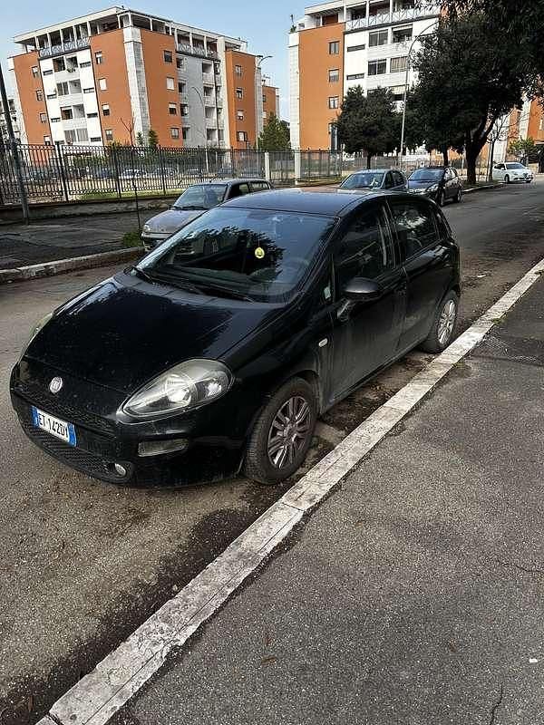Usata Fiat Punto Pop 75 CV (55 kW) 2013 Utilitaria
