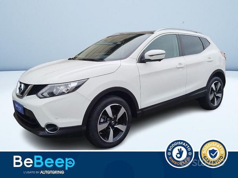 Bianco pastello Usata 2016 Nissan Qashqai Tekna SUV | 12.800 € (Cara) - Immagine 1/3