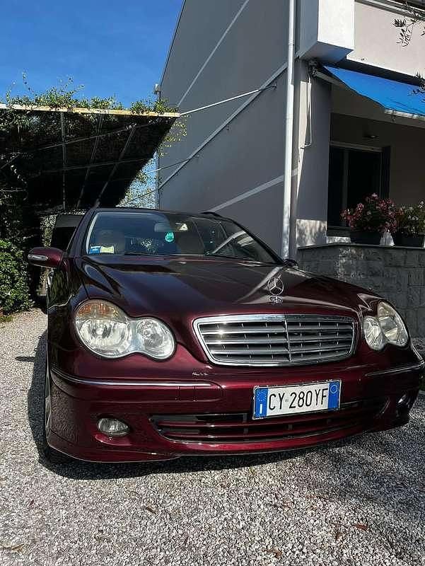 Usata Mercedes C220 Elegance 150 CV (110 kW) 2005 Station wagon
