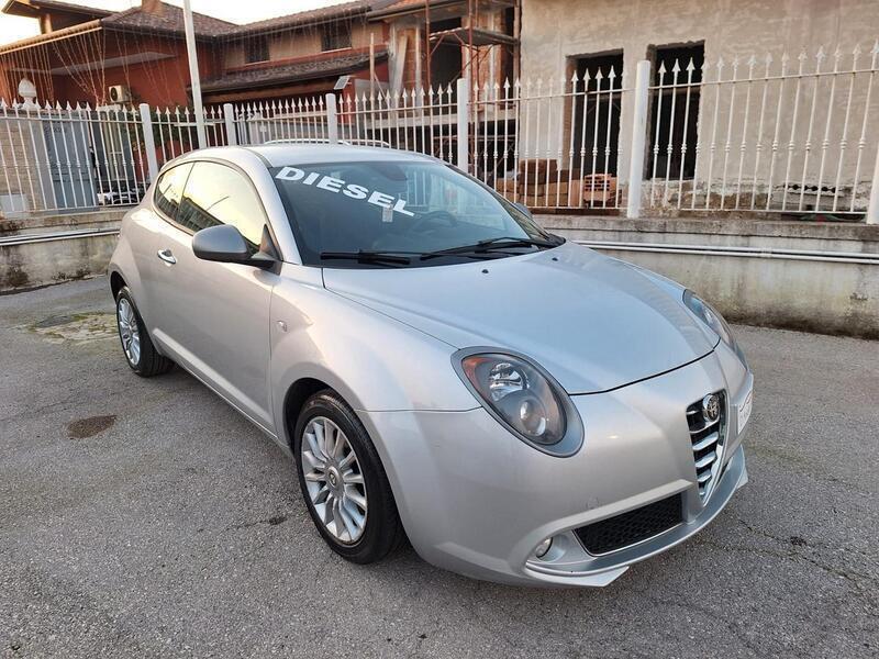 Usato 2013 Alfa Romeo MiTo 1.2 Diesel 85 CV (5.500 €)