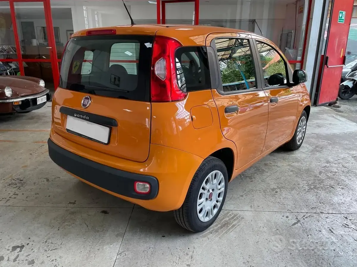 Usata Fiat Panda Easy 69 CV (50 kW) 2018 Arancione Utilitaria
