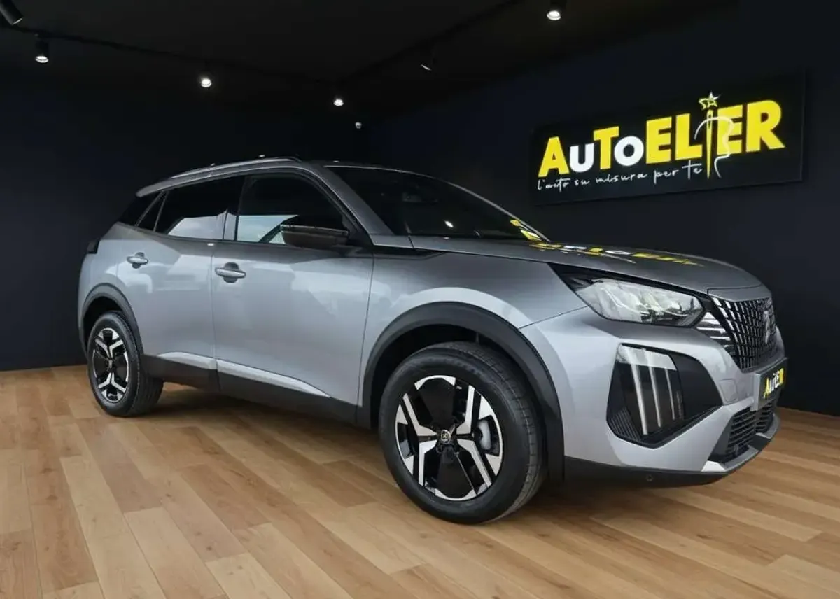 Nuova Peugeot 2008 Allure 101 CV (74 kW) 2025 Grigio SUV
