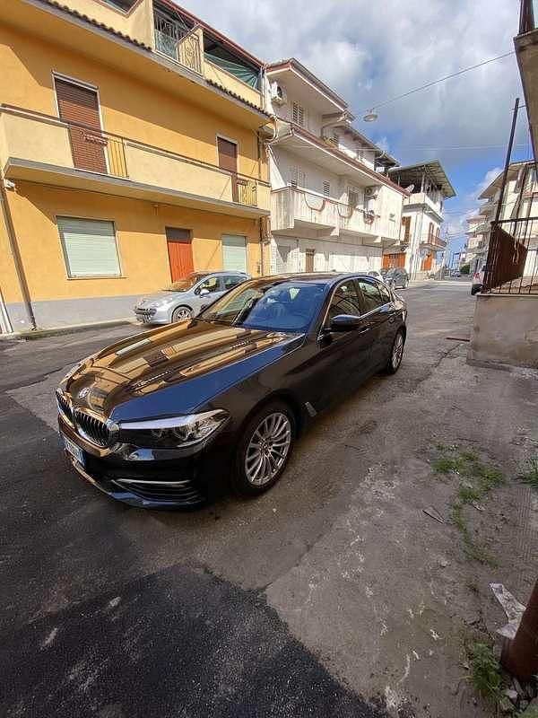 Usata 2017 BMW 520 Tre volumi | 16.500 € (Ottimo prezzo) - Immagine 1/4