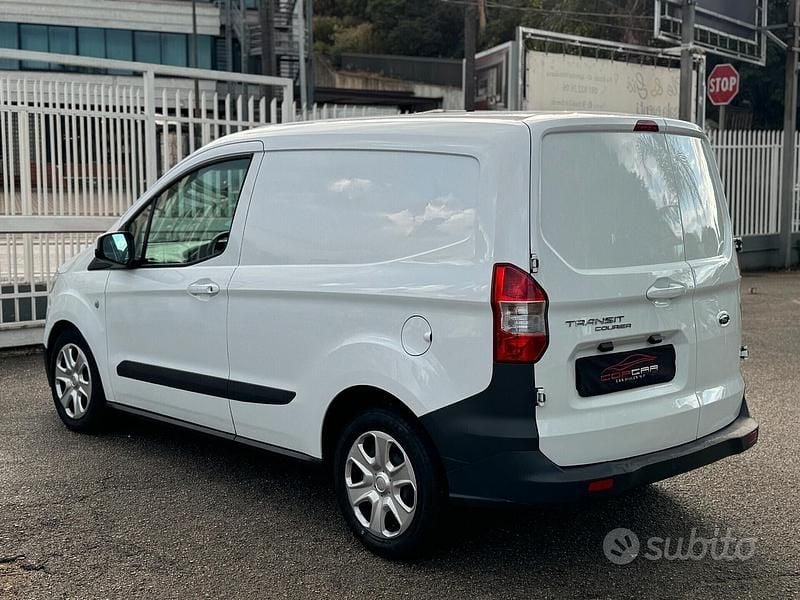 Usata Ford Transit 76 CV (55 kW) 2017 Bianco Furgone