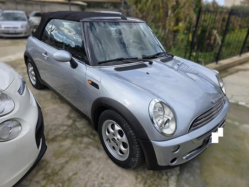 Usata Mini Cooper Cabriolet 116 CV (85 kW) 2005 Argento Cabrio