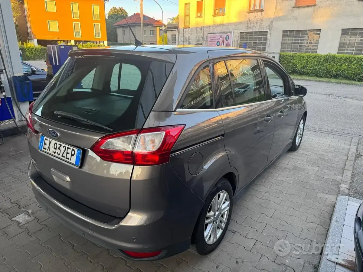 Usata Ford C-MAX 116 CV (85 kW) 2014 Grigio Monovolume