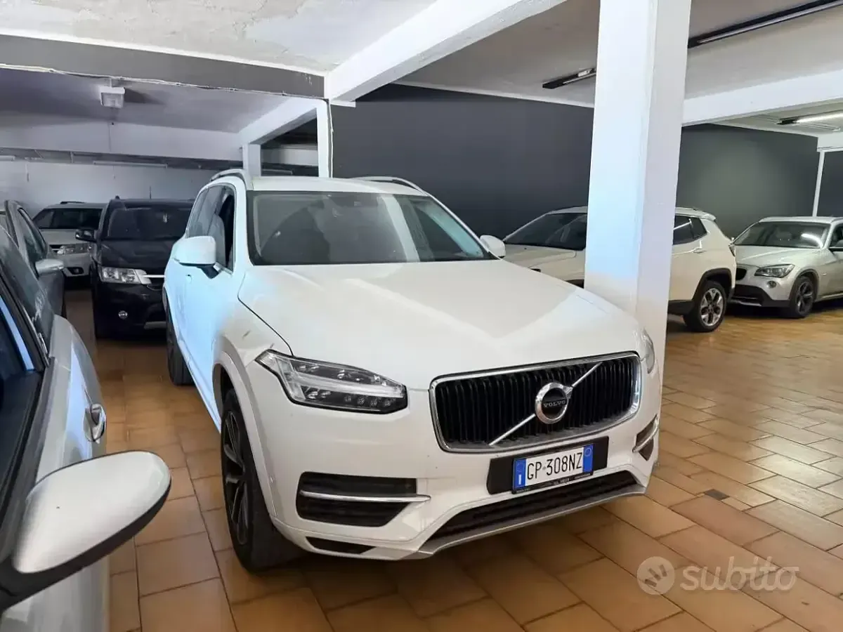 Usata Volvo XC90 Core 235 CV (172 kW) 2018 Bianco SUV