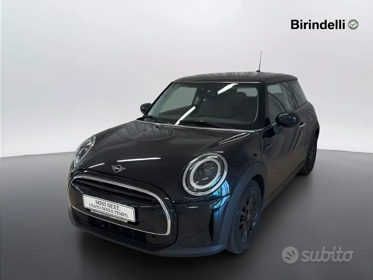 Usata Mini ONE Classic 102 CV (75 kW) 2022 Blu Utilitaria