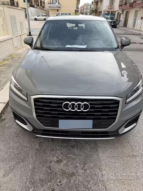 Usata Audi Q2 Admired 116 CV (85 kW) 2019 Grigio SUV