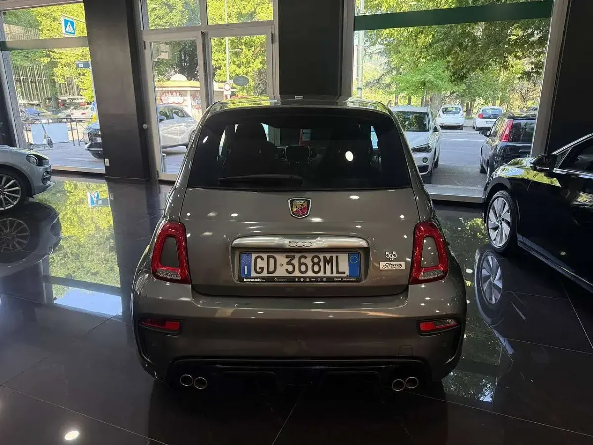 Usata Abarth 595 Pista 165 CV (121 kW) 2020 Grigio Utilitaria