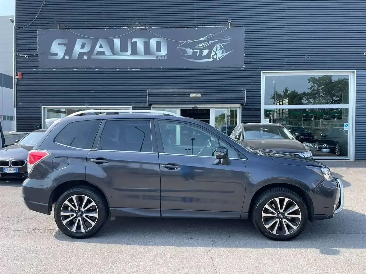 Usata Subaru Forester Sport 147 CV (108 kW) 2016 Blu/azzurro SUV
