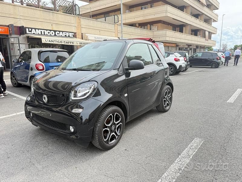 Usata Smart ForTwo Cabrio Passion 71 CV (52 kW) 2018 Nero Cabrio