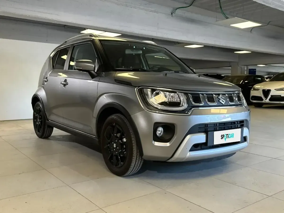 Usado Suzuki Ignis 83 CV (61 kW) 2023 Gris SUV