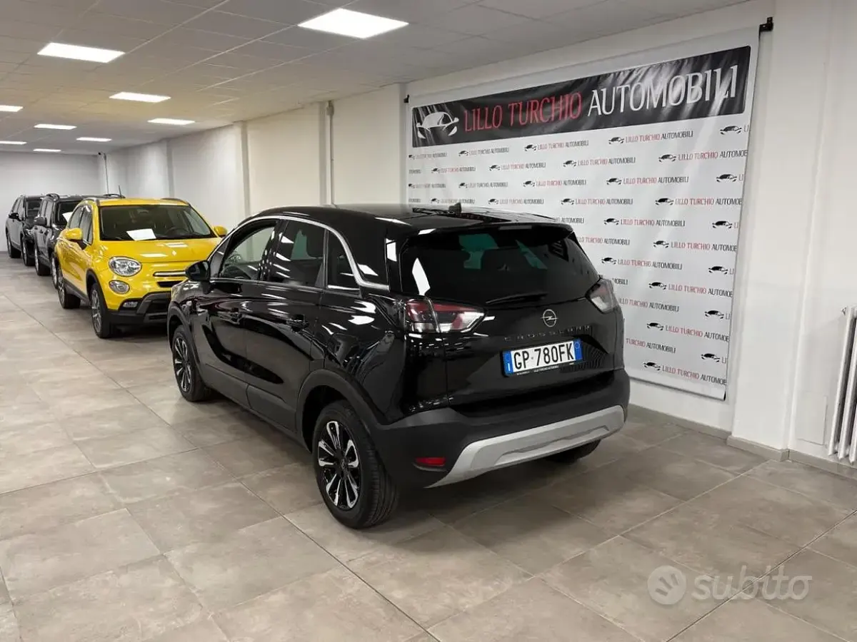 Usata Opel Crossland Elegance 110 CV (80 kW) 2023 Nero SUV