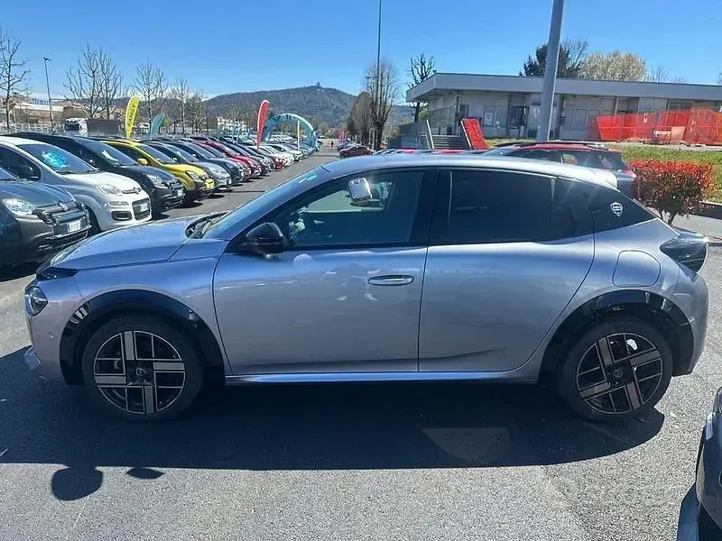 Usata Lancia Ypsilon 100 CV (73 kW) 2025 Grigio Utilitaria