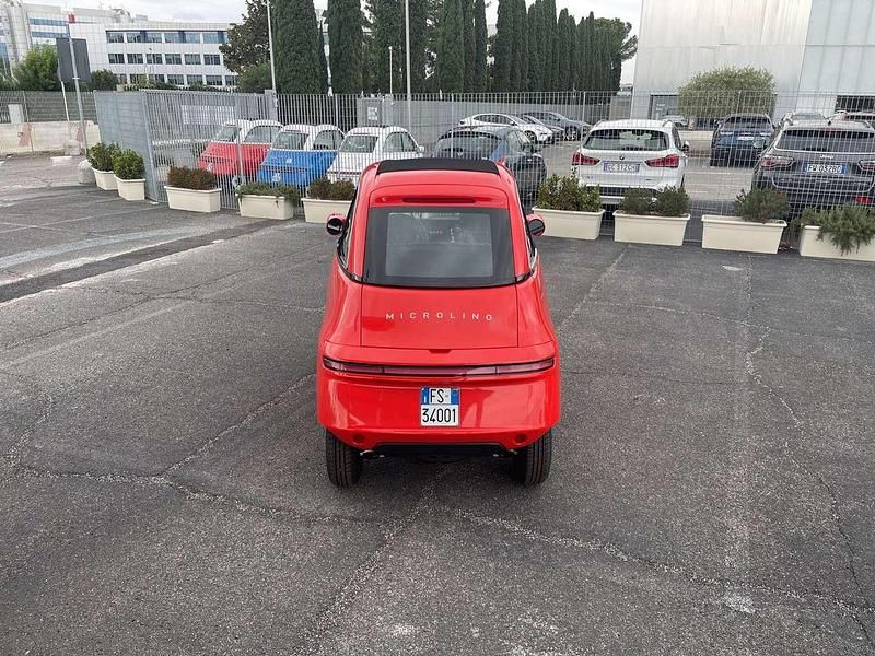 Nuova Micro Microlino 11 kW (15 CV) 2026 Rosso Utilitaria