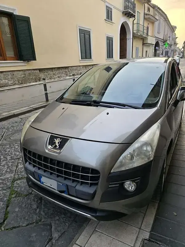 Usata Peugeot 3008 Premium 111 CV (81 kW) 2010 Station wagon