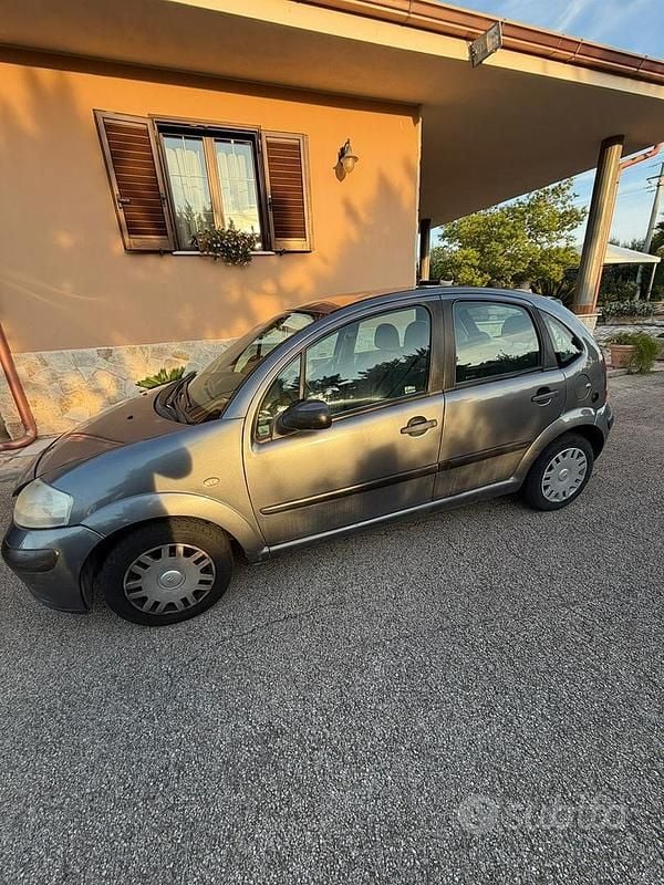 Grigio Usata 2008 Citroën C3 Tre volumi | 1000 € (Ottimo prezzo) - Immagine 1/4