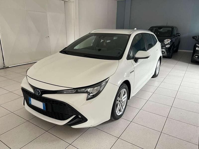 Usata Toyota Corolla Business Edition 98 CV (72 kW) 2021 Bianco Station wagon