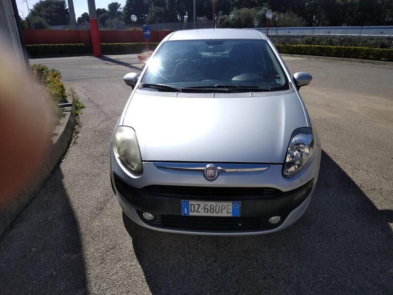 Usata Fiat Punto Evo Dynamic 75 CV (55 kW) 2009 Grigio Utilitaria