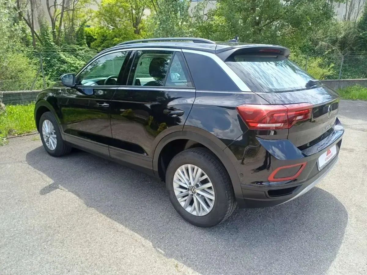 Usata VW T-Roc Life 150 CV (110 kW) 2023 Blu/azzurro SUV