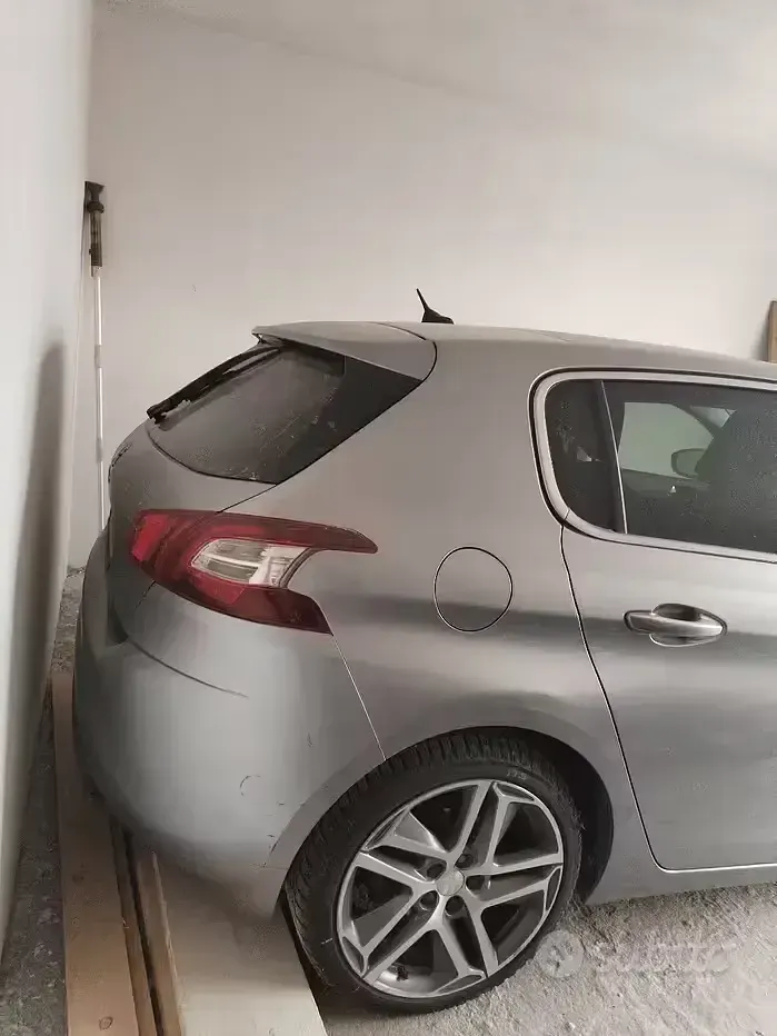 Usata Peugeot 308 Allure 116 CV (85 kW) 2014 Grigio Berlina