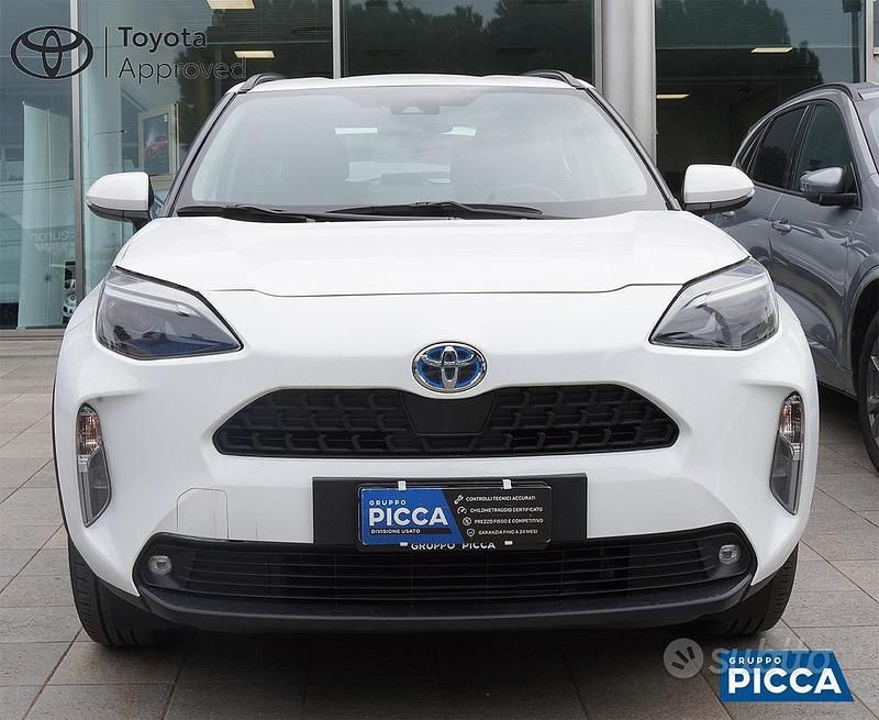 Usata Toyota Yaris Cross Active 92 CV (67 kW) 2024 Bianco SUV