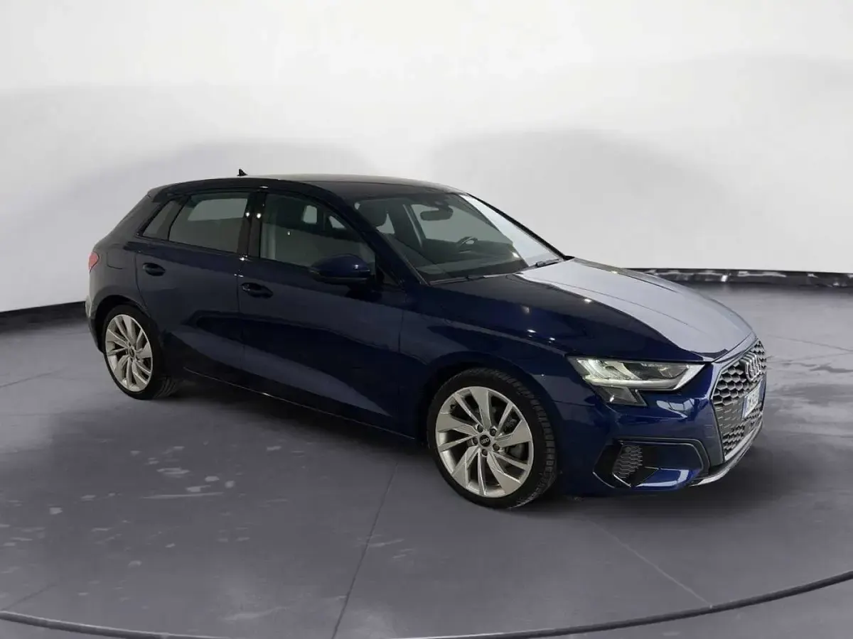 Usata Audi A3 Sportback Advanced 150 CV (110 kW) 2023 Blu Utilitaria