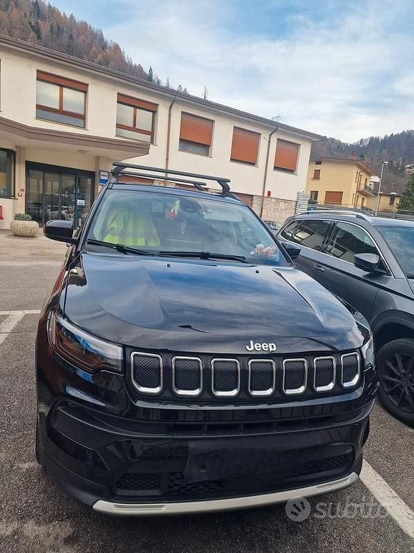 Usata Jeep Compass 130 CV (95 kW) 2023 Nero SUV