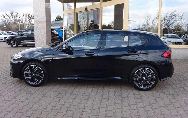 Usata BMW 120 M Sport 177 CV (130 kW) 2025 Nero Utilitaria