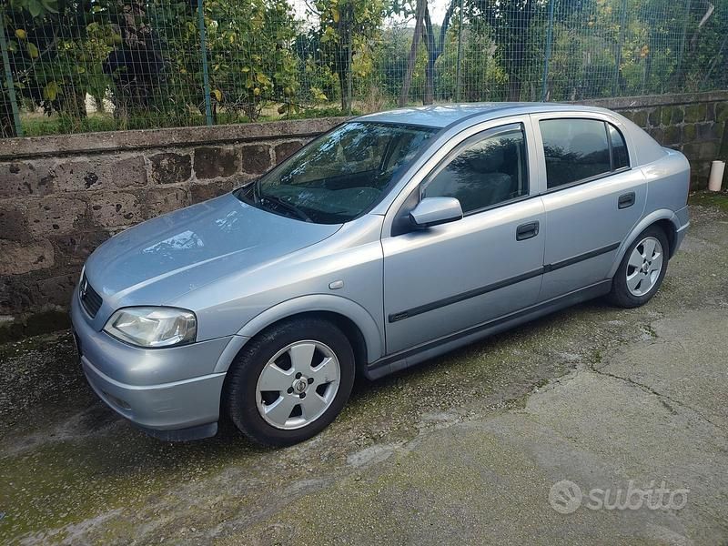 Usata Opel Astra 2002 Berlina