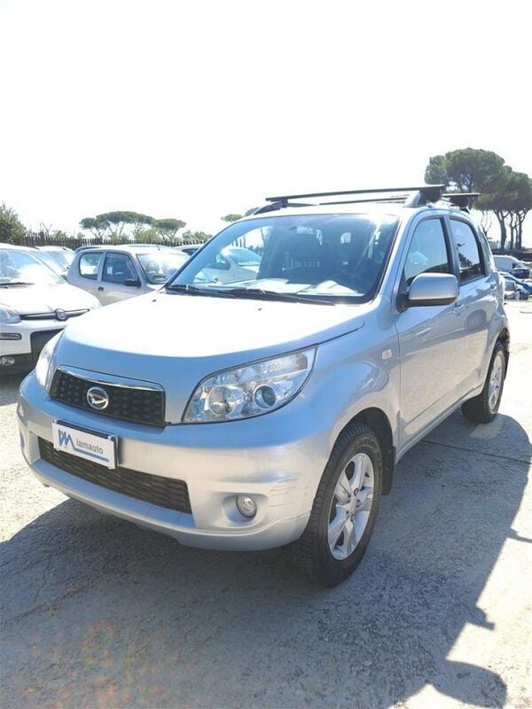 Grigio metallizzato Usata 2009 Daihatsu Terios SHO SUV | 8800 € - Immagine 1/4