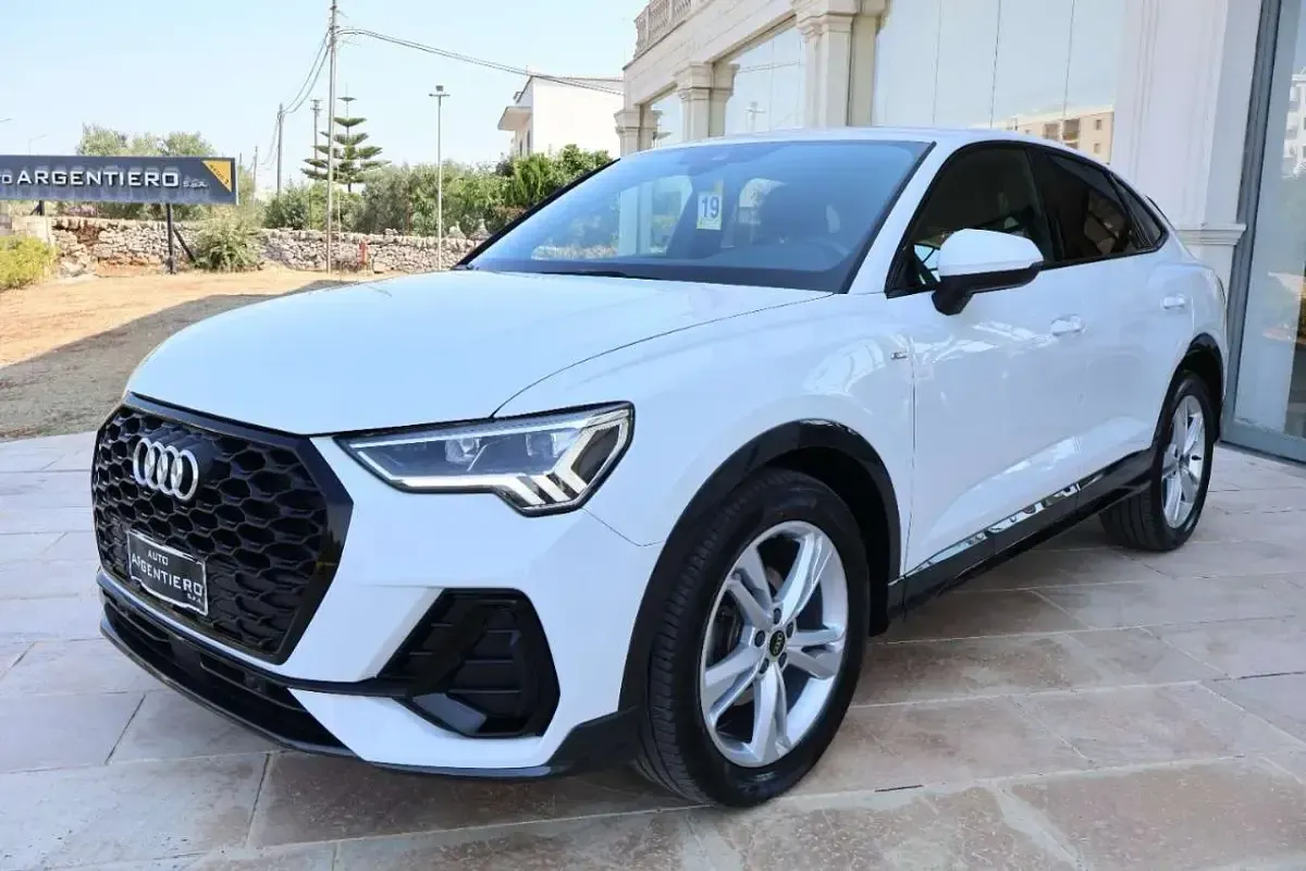 Usata Audi Q3 S-Line 150 CV (110 kW) 2022 Bianco ghiacciaio perlato SUV