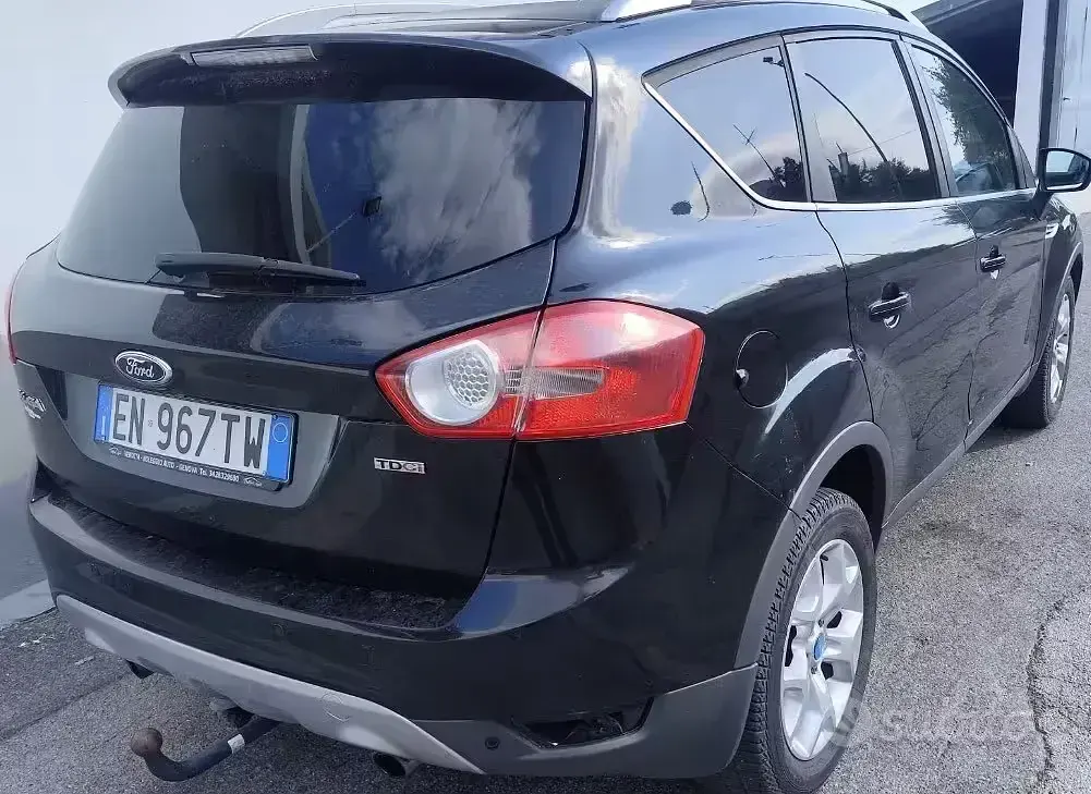 Usata Ford Kuga 136 CV (100 kW) 2010 Nero SUV