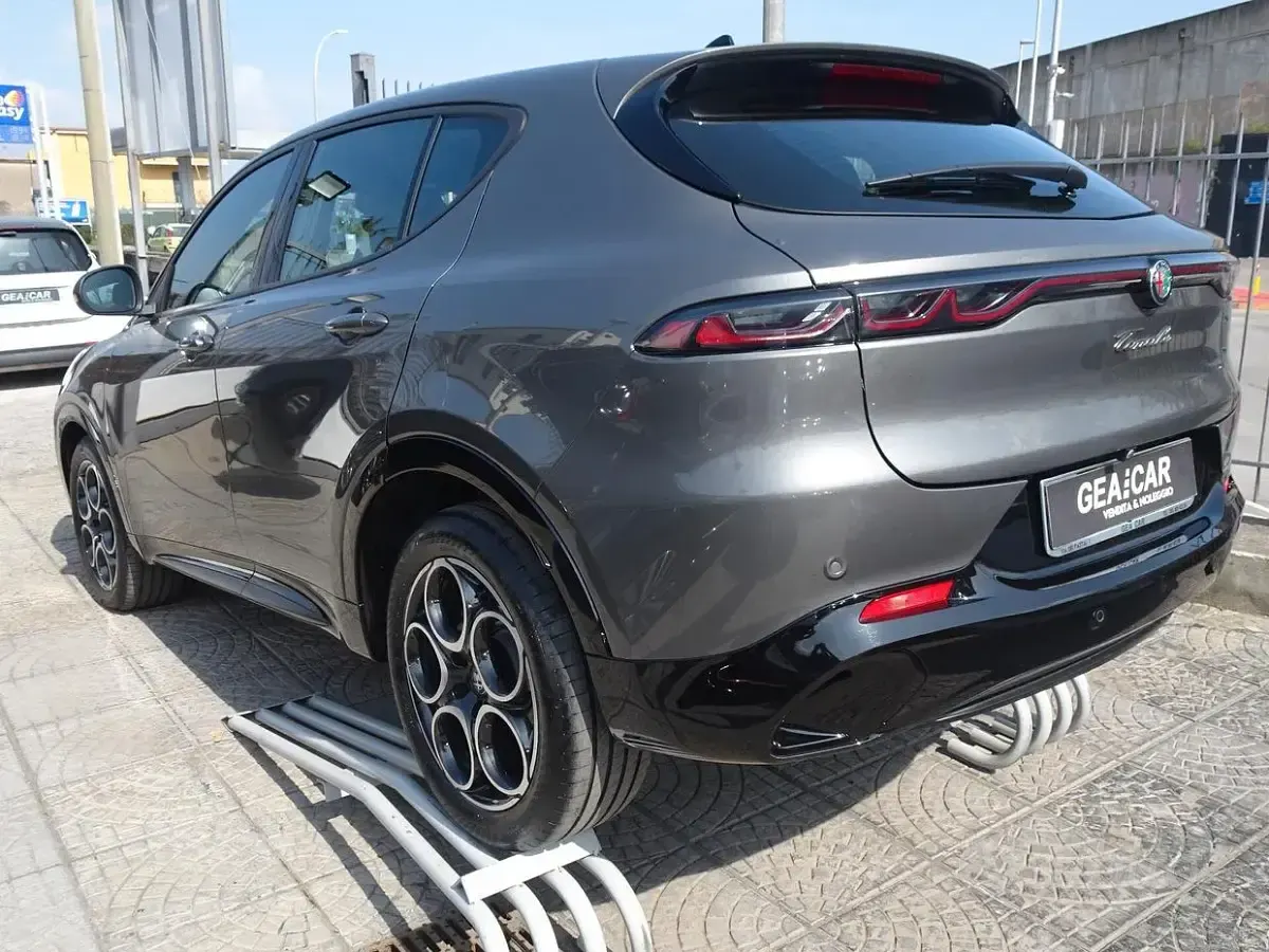 Usata Alfa Romeo Tonale Sprint 131 CV (96 kW) 2024 Grigio SUV