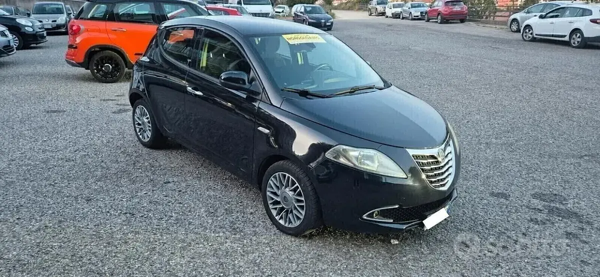 Usata Lancia Ypsilon S 95 CV (69 kW) 2011 Nero Utilitaria