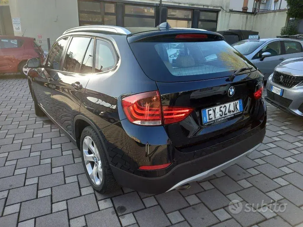 Usata BMW X1 143 CV (105 kW) 2015 Nero SUV