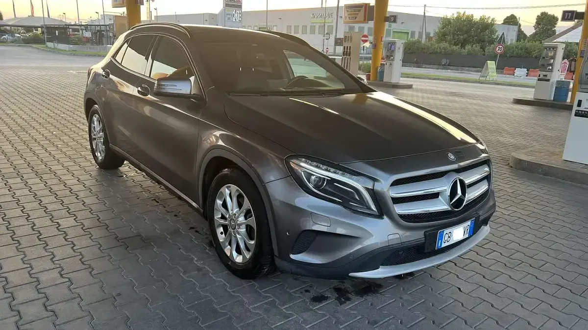 Usata Mercedes GLA200 Premium 136 CV (100 kW) 2016 SUV