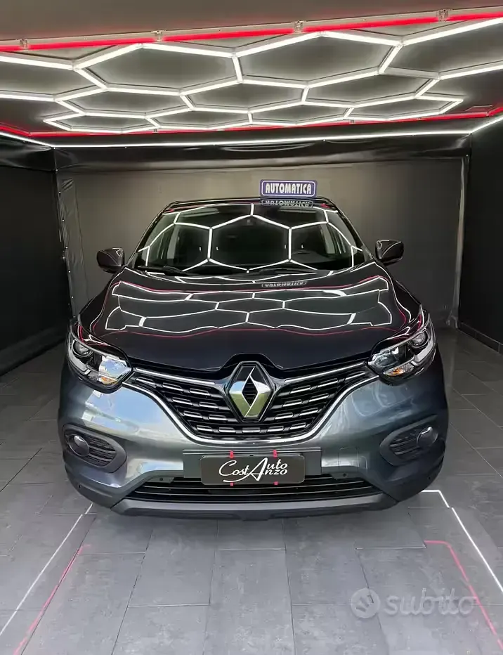 Usata Renault Kadjar Techno 116 CV (85 kW) 2022 Grigio SUV