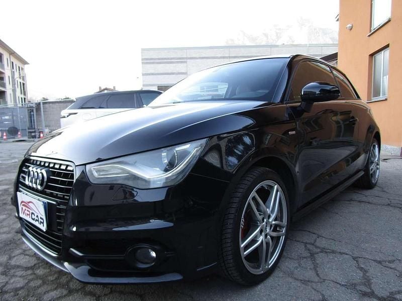 Nero metallizzato Usata 2012 Audi A1 S-Line Tre volumi | 10.500 € (Buon prezzo) - Immagine 1/4