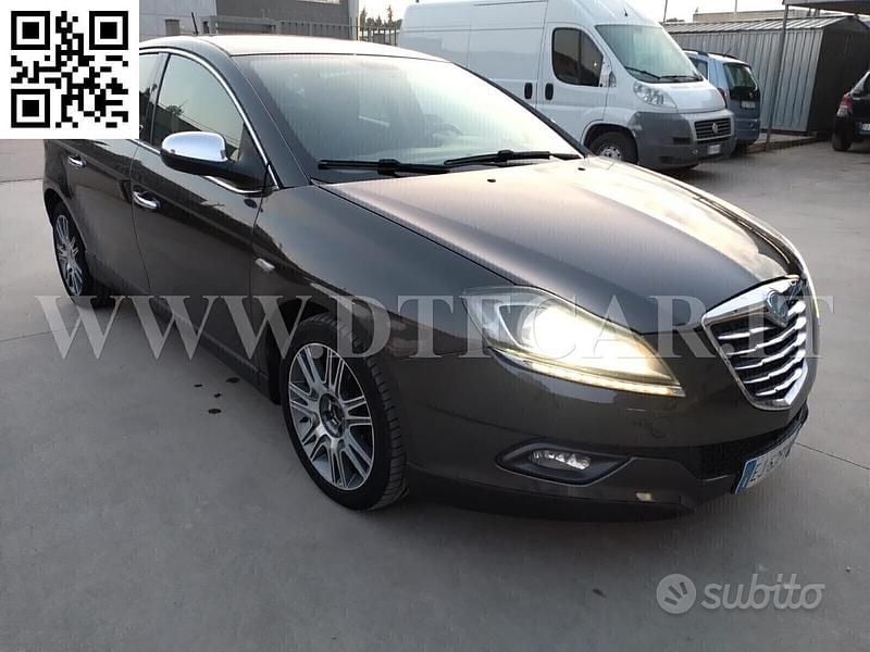 Grigio Usata 2011 Lancia Delta Due volumi | 4500 € (Buon prezzo) - Immagine 1/4